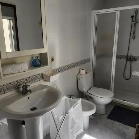 Дом отдыха Casa Dorinda - Malpica, Spacious And Relaxing Мальпика