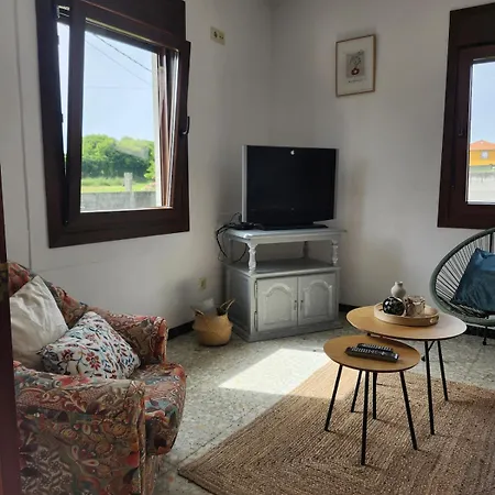 Дом отдыха Casa Dorinda - Malpica, Spacious And Relaxing Мальпика