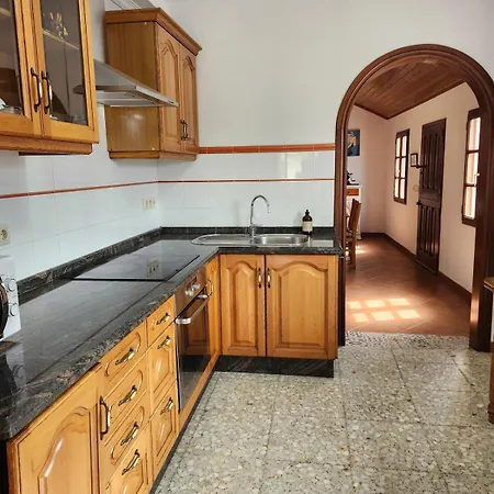 Nyaraló Casa Dorinda - Malpica, Spacious And Relaxing