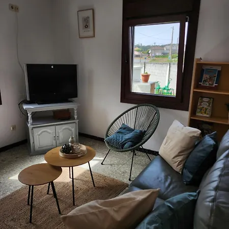 Casa Dorinda - Malpica, Spacious And Relaxing Дом отдыха