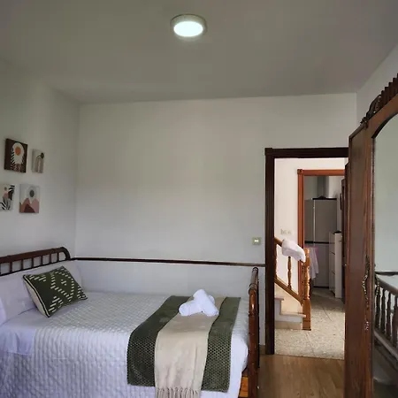 Дом отдыха Casa Dorinda - Malpica, Spacious And Relaxing *