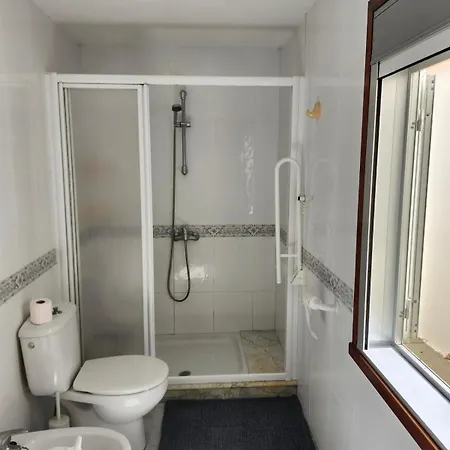 Casa Dorinda - Malpica, Spacious And Relaxing Дом отдыха Мальпика