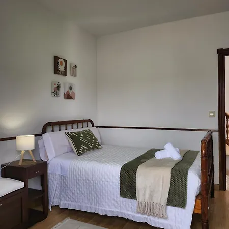 Casa Dorinda - Malpica, Spacious And Relaxing Дом отдыха